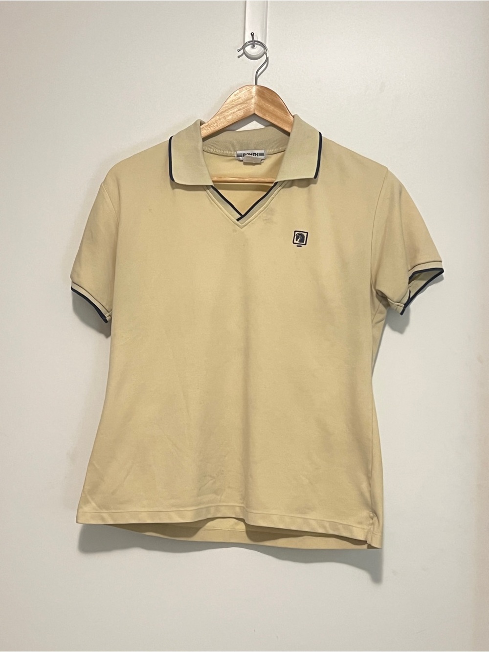 Vintage ROMFH Beige V-Neck Polo Top Horse Logo Size M
